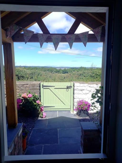 Cosy 2 Bed Cottage Between Snowdonia And The Sea Llandegai Dış mekan fotoğraf