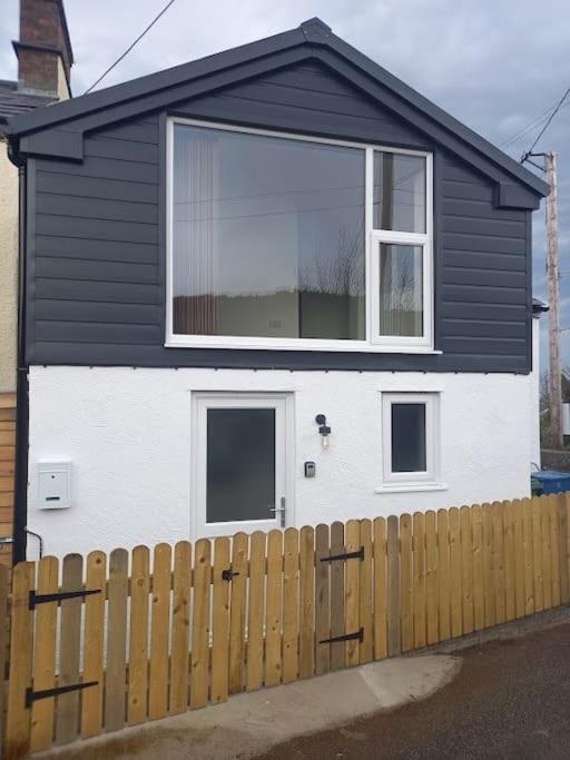 Cosy 2 Bed Cottage Between Snowdonia And The Sea Llandegai Dış mekan fotoğraf